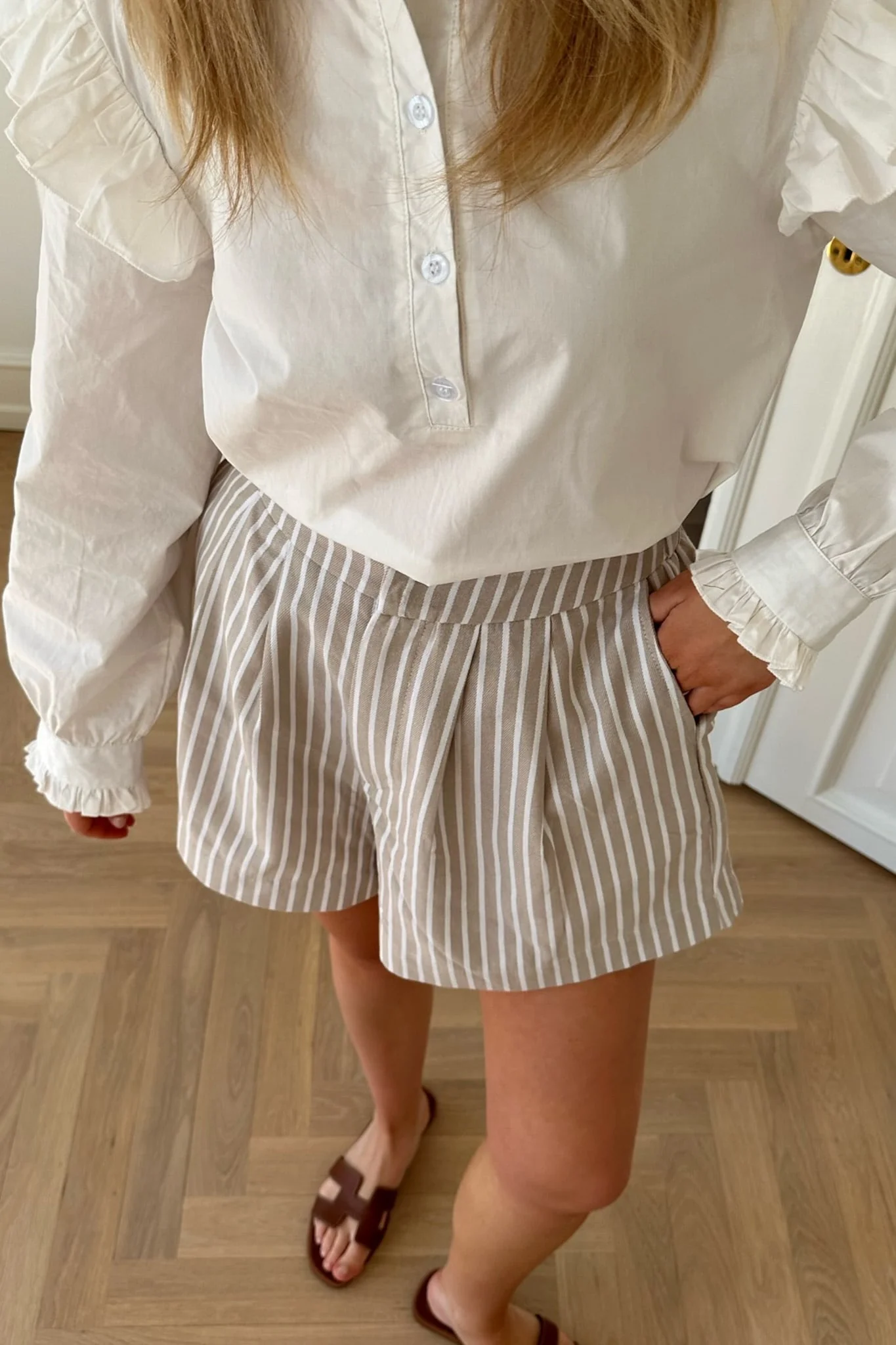 AlbaIC Shorts - Beige Stripe