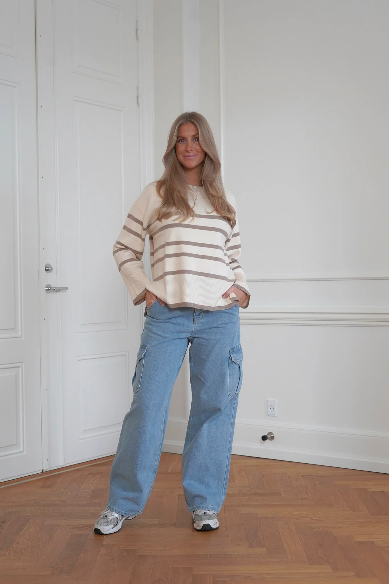 NMAlexa NW Cargo Jeans - Light Blue Denim - Image 3