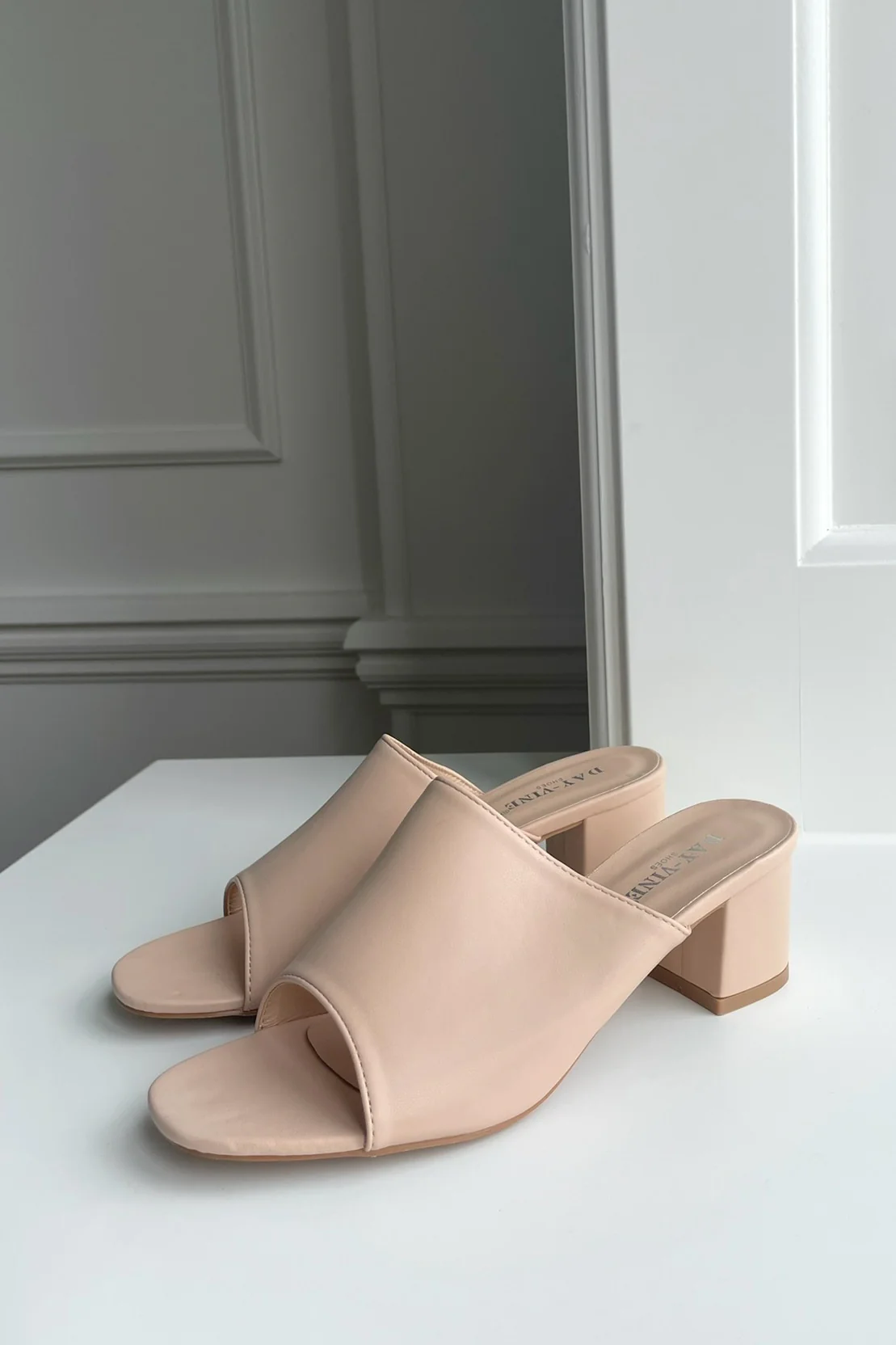 8338-111 Alicante Heels - Beige