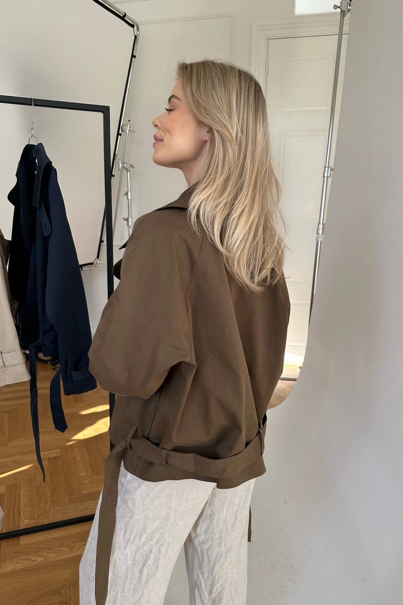 AlmaIC Trenchcoat - Brown - Image 2