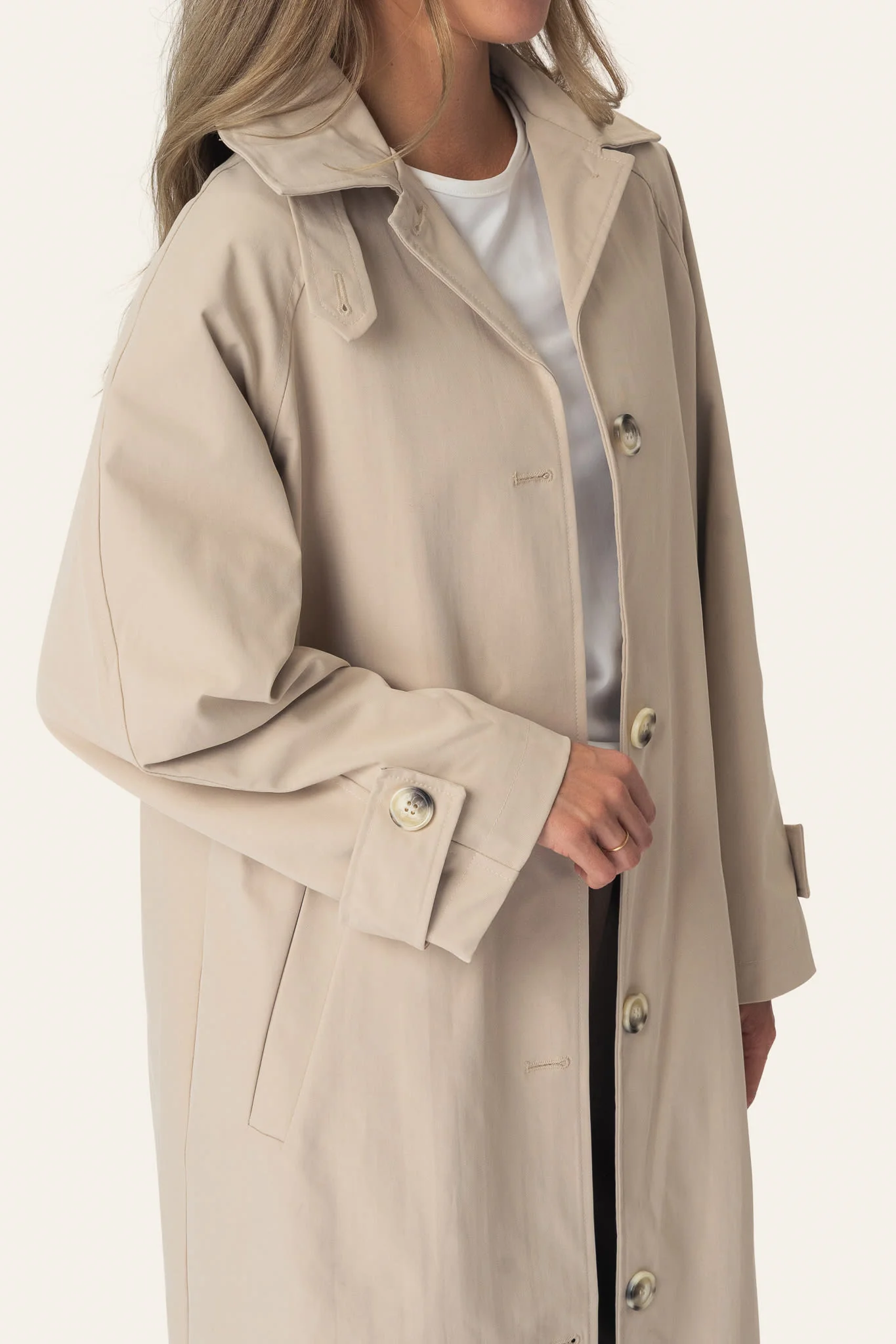 AvaIC Trenchcoat - Beige - Image 4