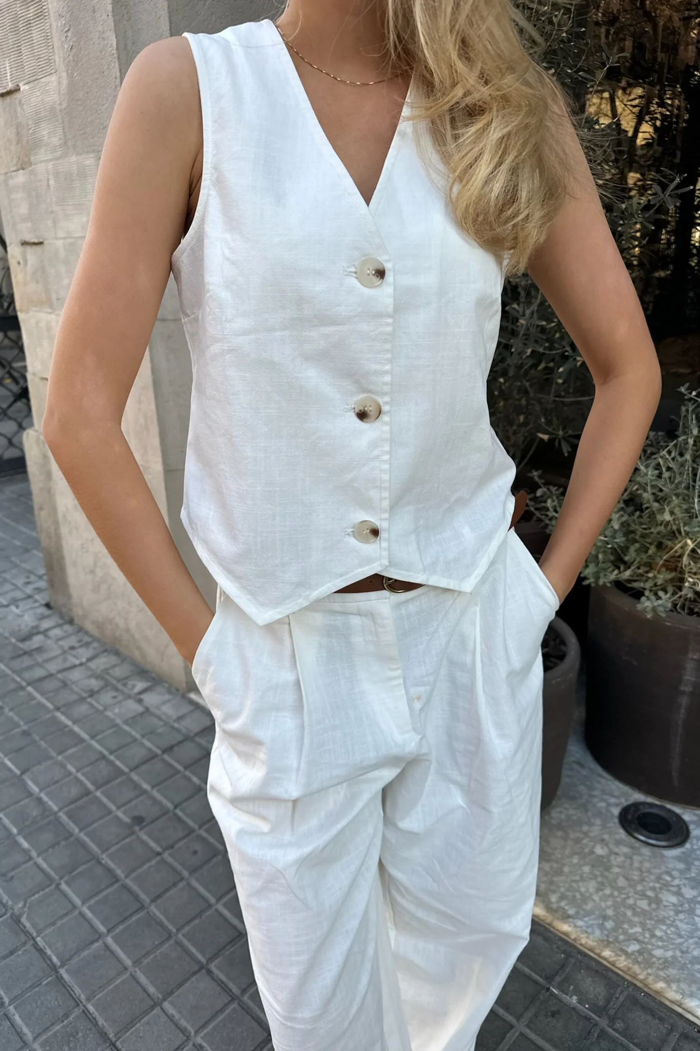 CelinaIC Vest - White - Image 4