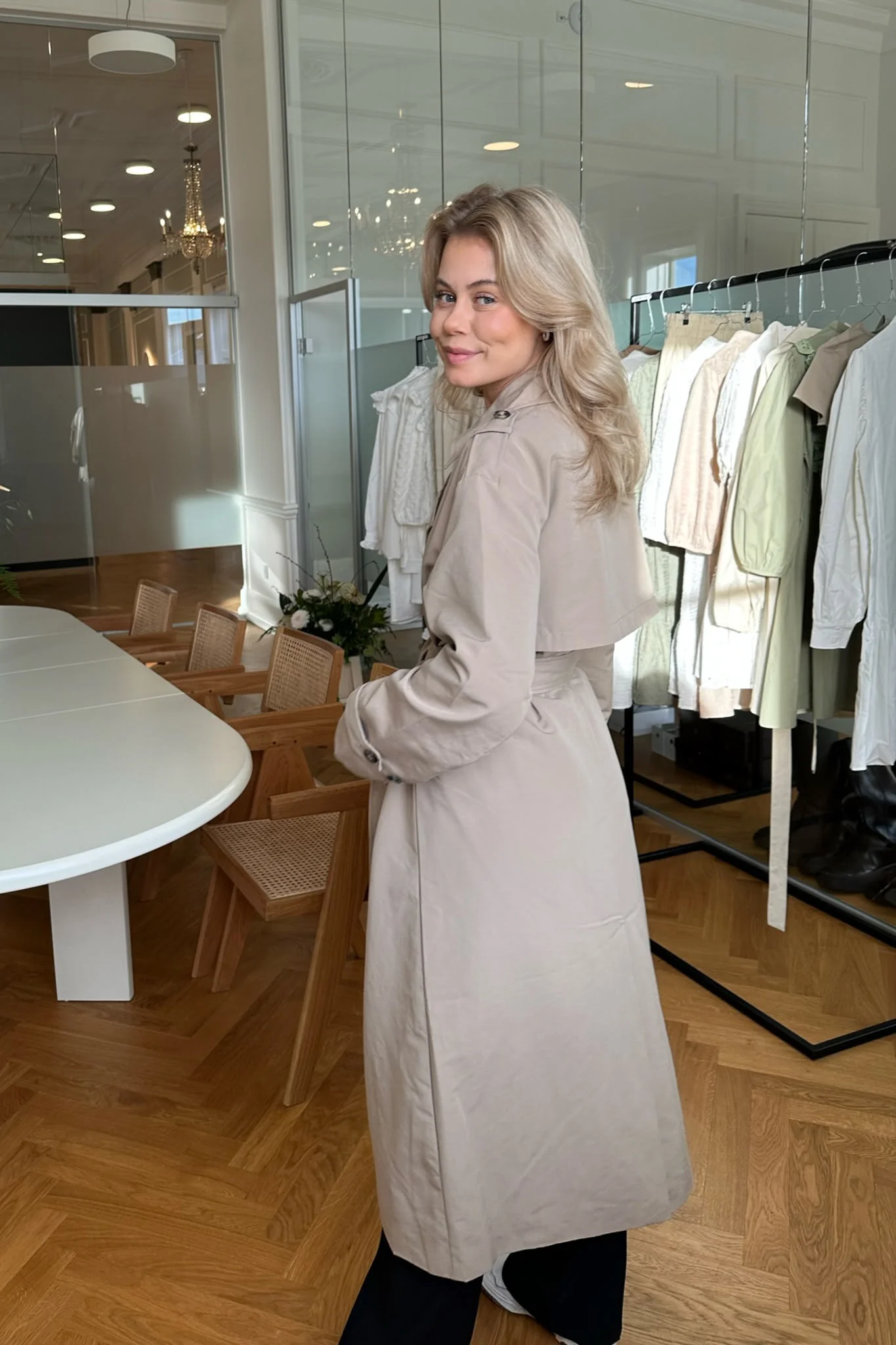 VMChloe Long Trenchcoat - Silver Mink - Image 5