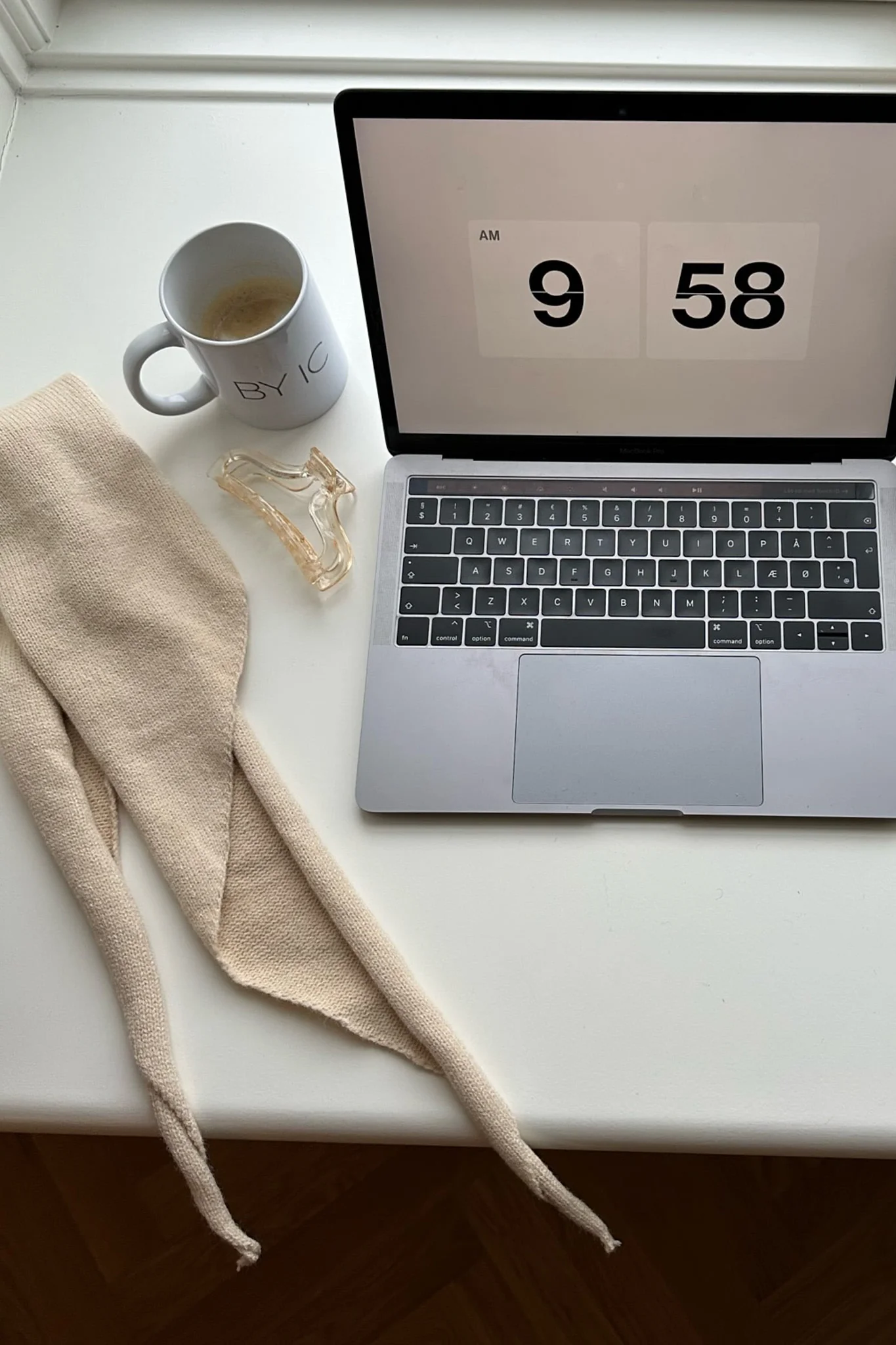 EllieIC Scarf - Light Beige