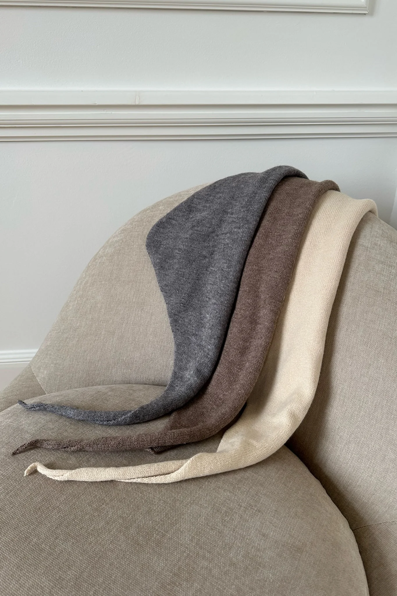 EllieIC Scarf - Light Beige - Image 4