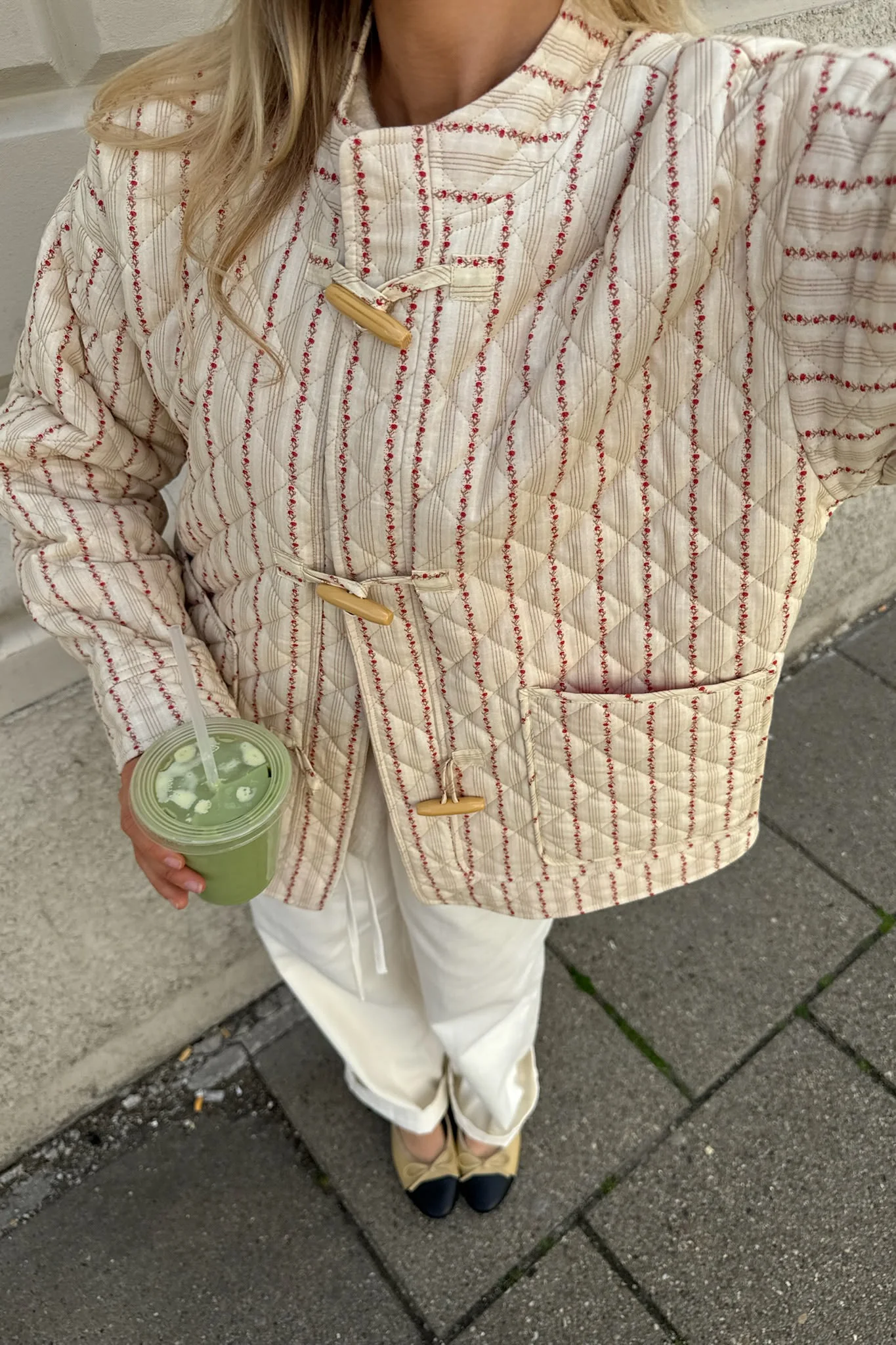 EmmaIC Quilted Jacket - Beige Red Flower Stripe