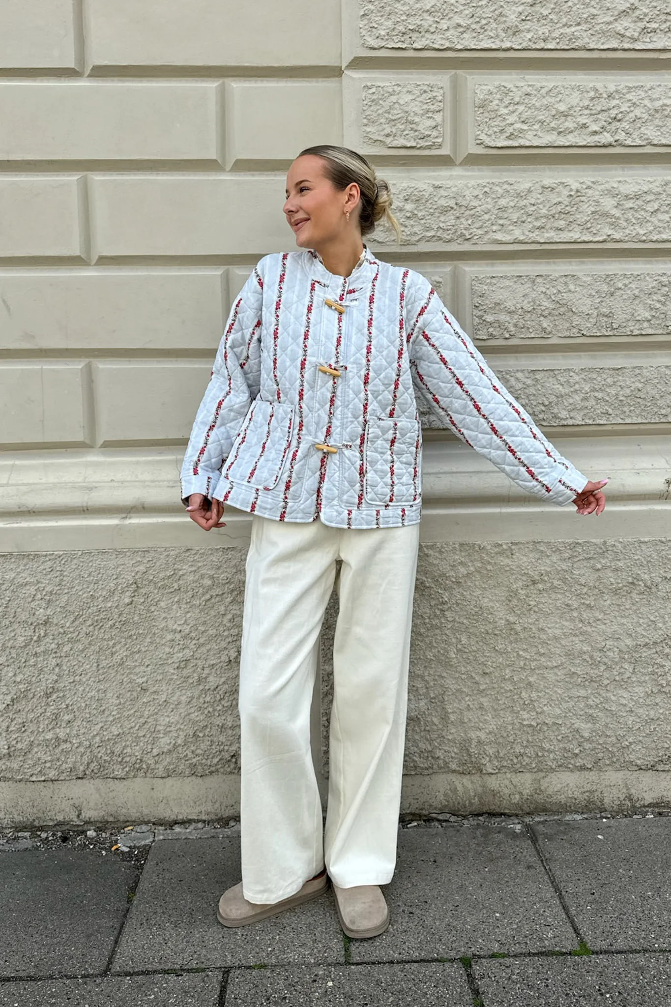 EmmaIC Quilted Jacket - Blue Red Flower Stripe - Image 4