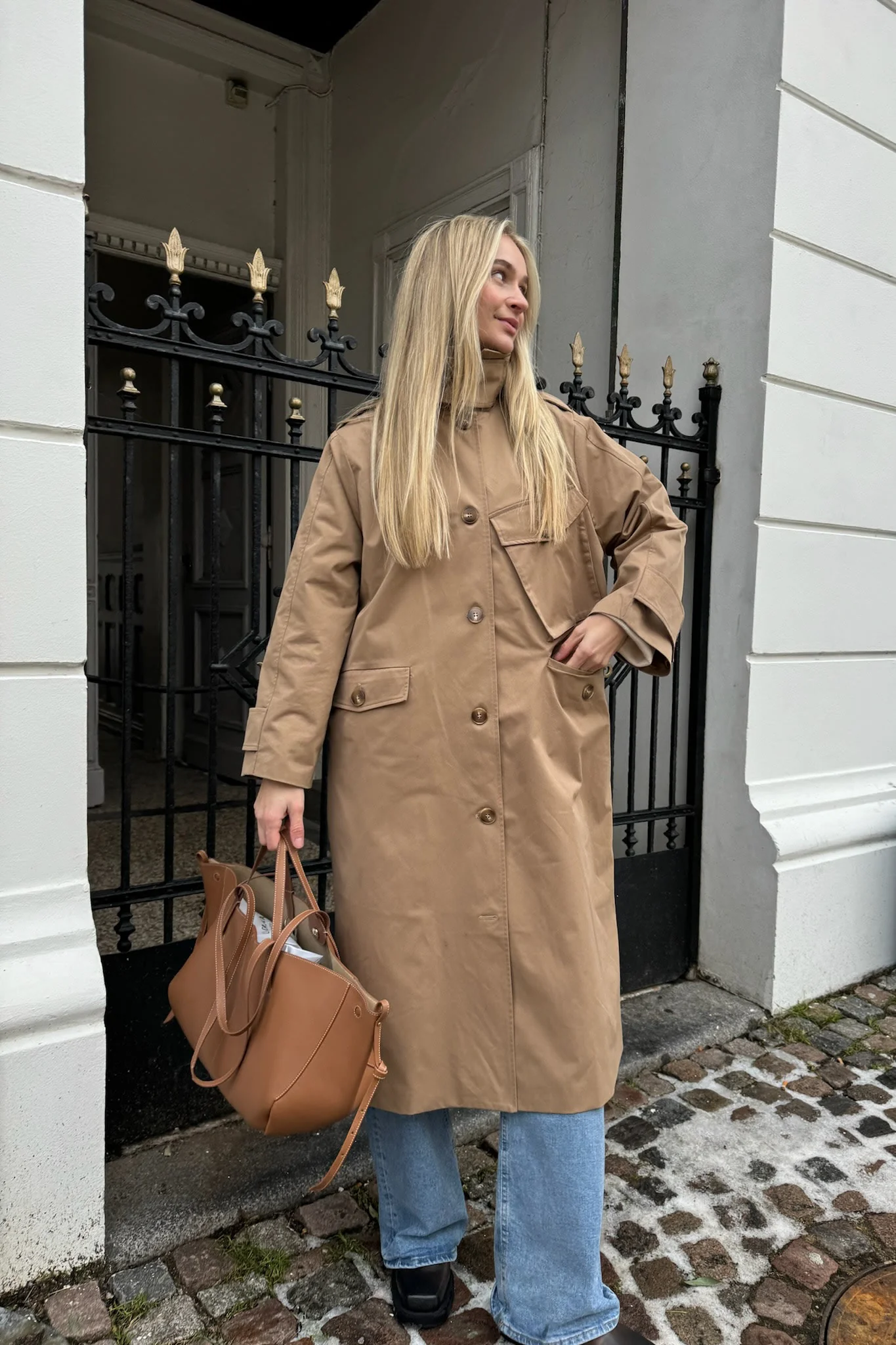 FrejaIC Trenchcoat  - Brown - Image 4