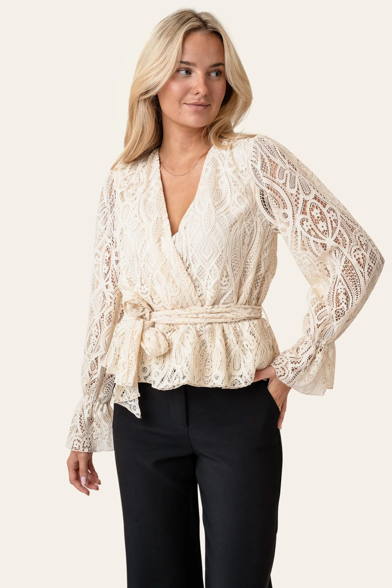 FreyaIC Shirt - Off White Lace