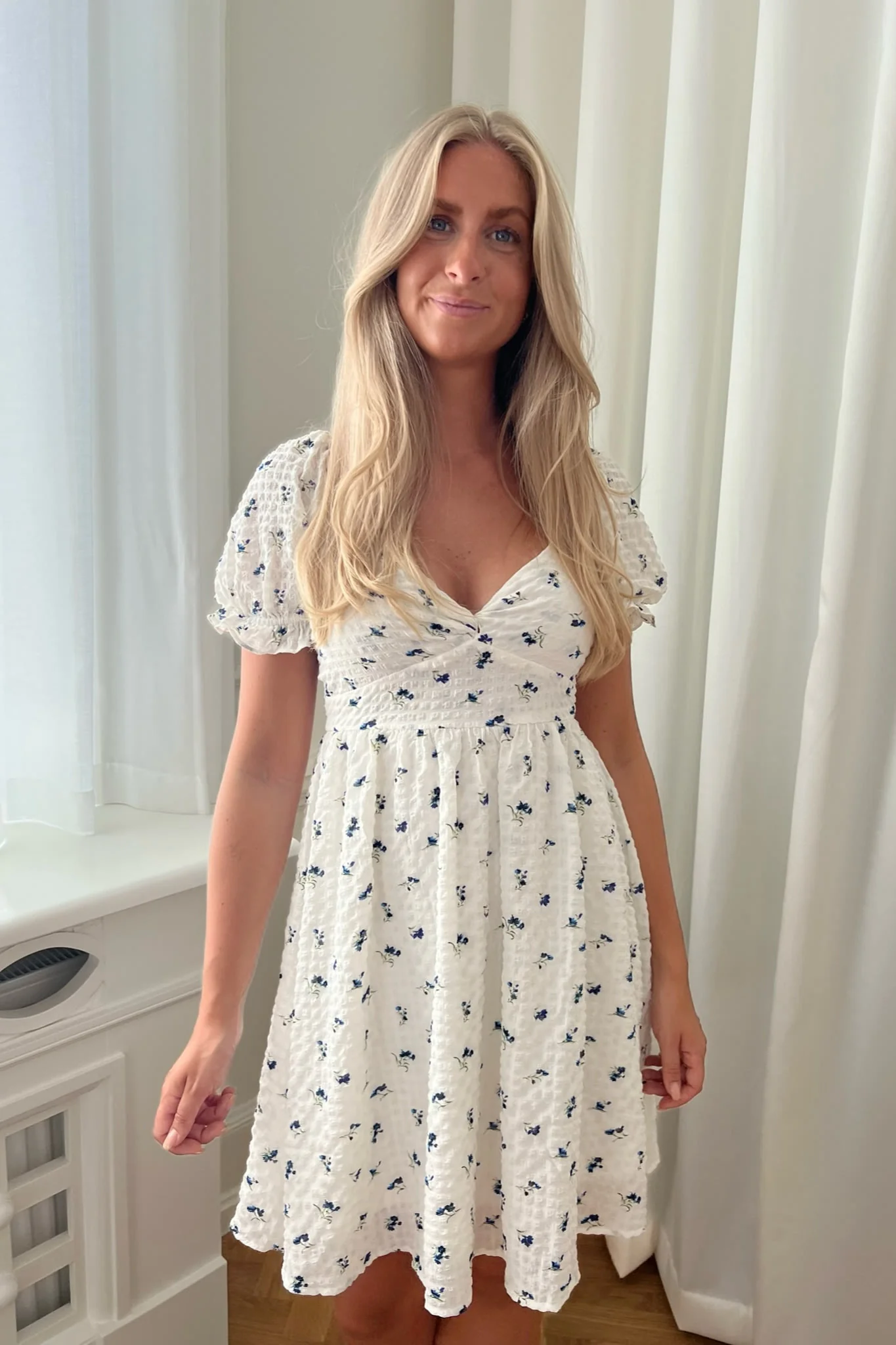 VMHollo 2/4 Knot Short Dress - Snow White Blue Flower - Image 2