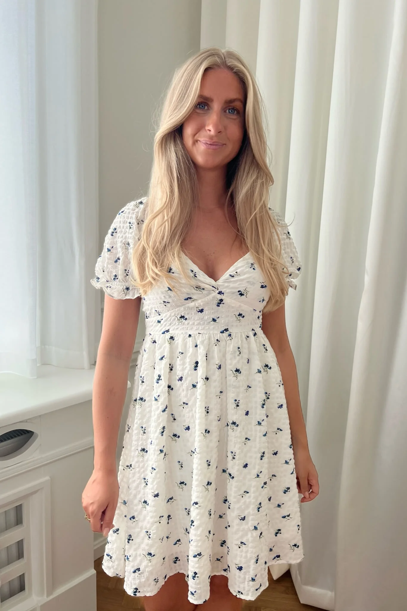 VMHollo 2/4 Knot Short Dress - Snow White Blue Flower - Image 7