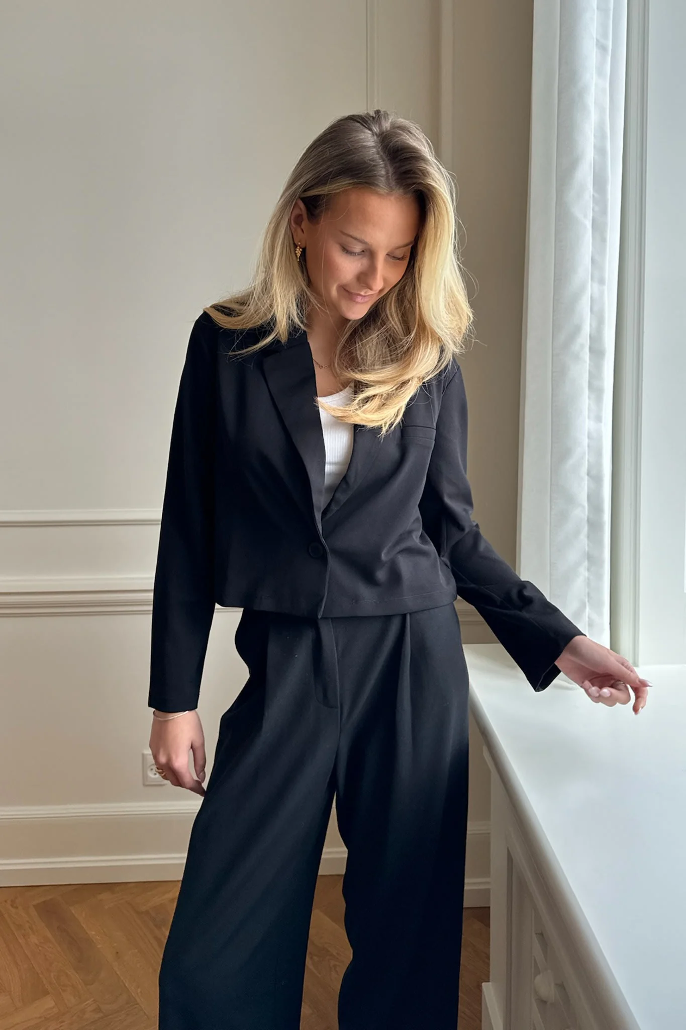 JDYTanja LS Short Blazer - Black