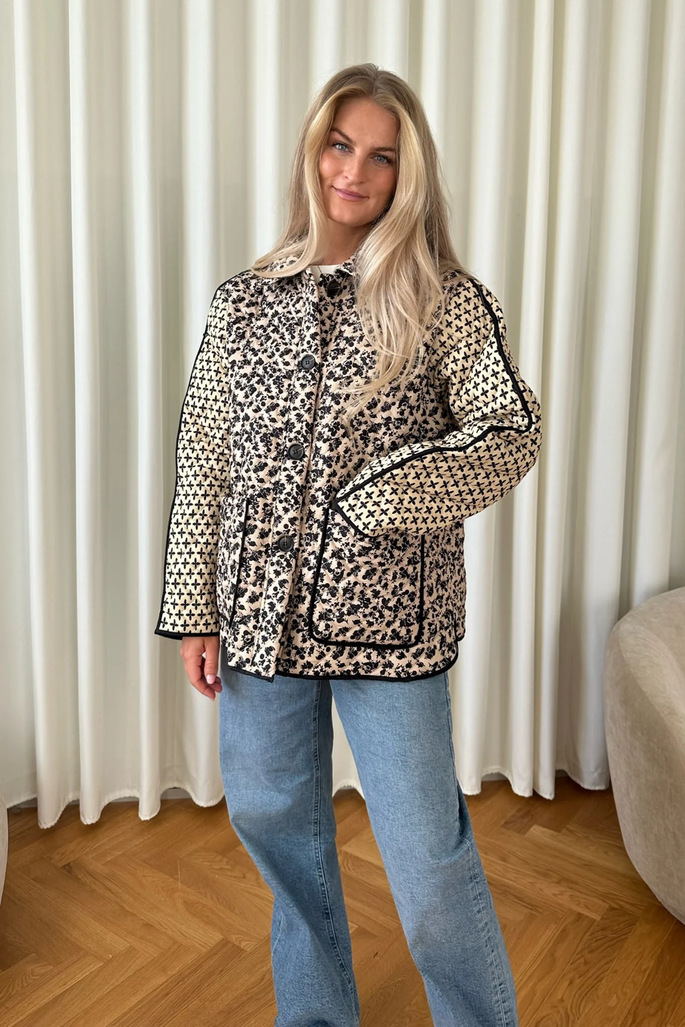 JosieIC Quilted Jacket - Multi Dark Print - Image 12