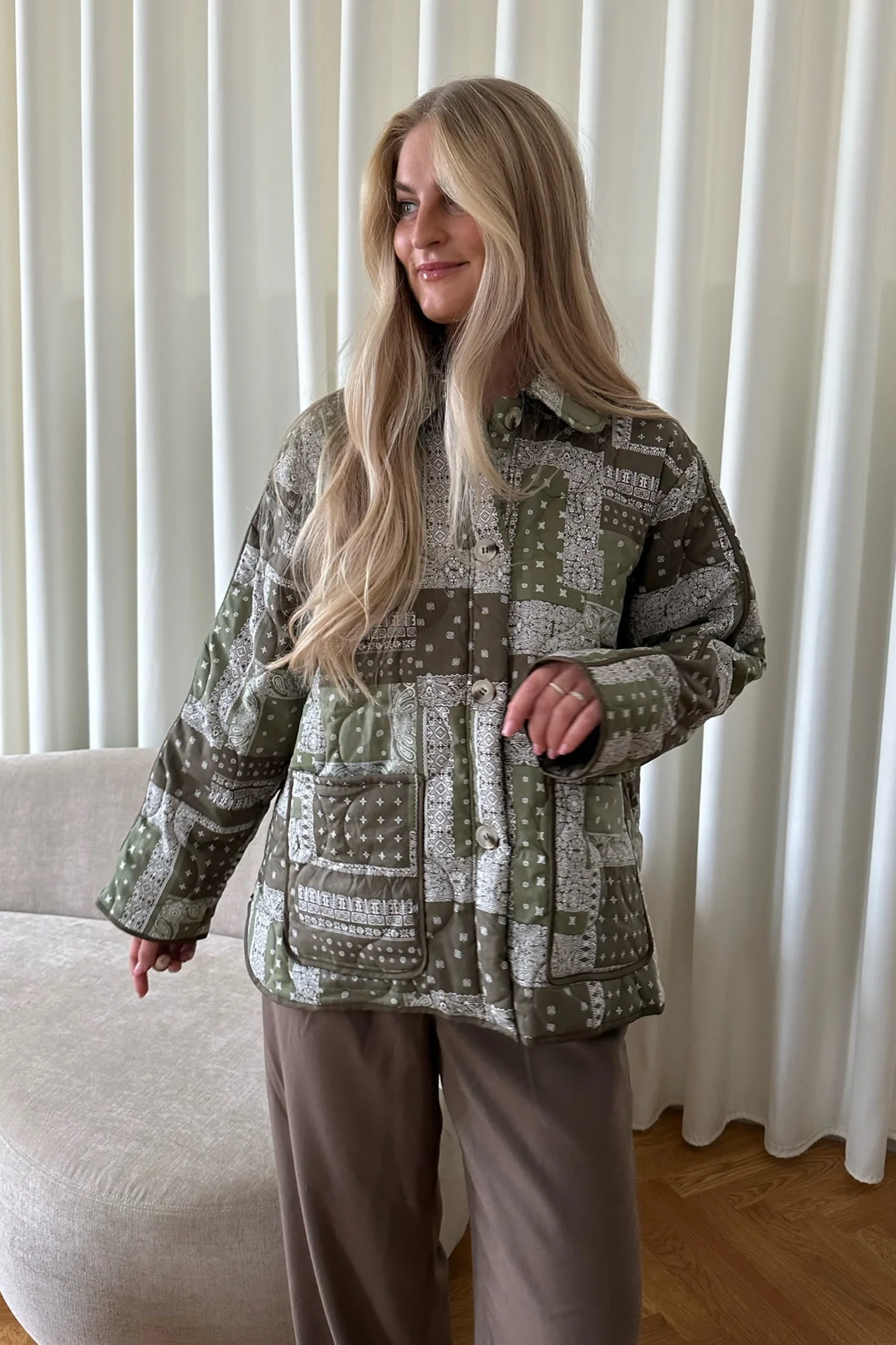 JosieIC Quilted Jacket - Green Graphic - Image 11