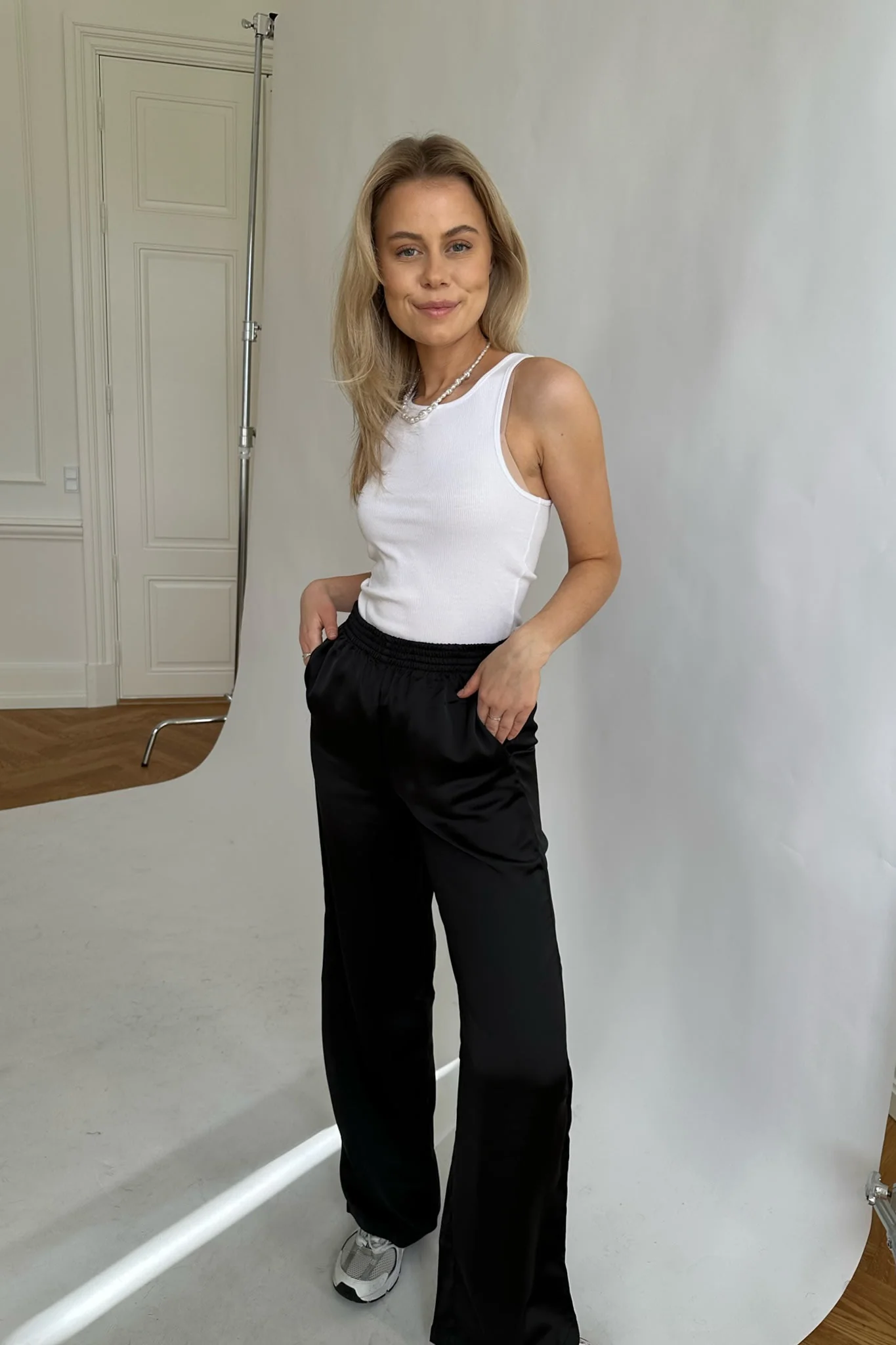 JXKira Regular Satin Pants - Black