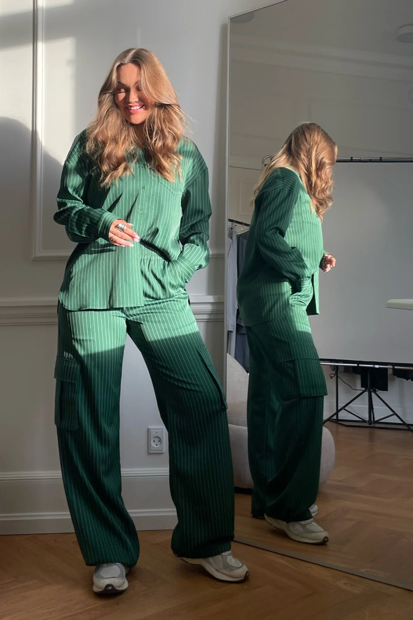 LivaIC Cargo Pants - Dark Green Pinstripe - Image 4