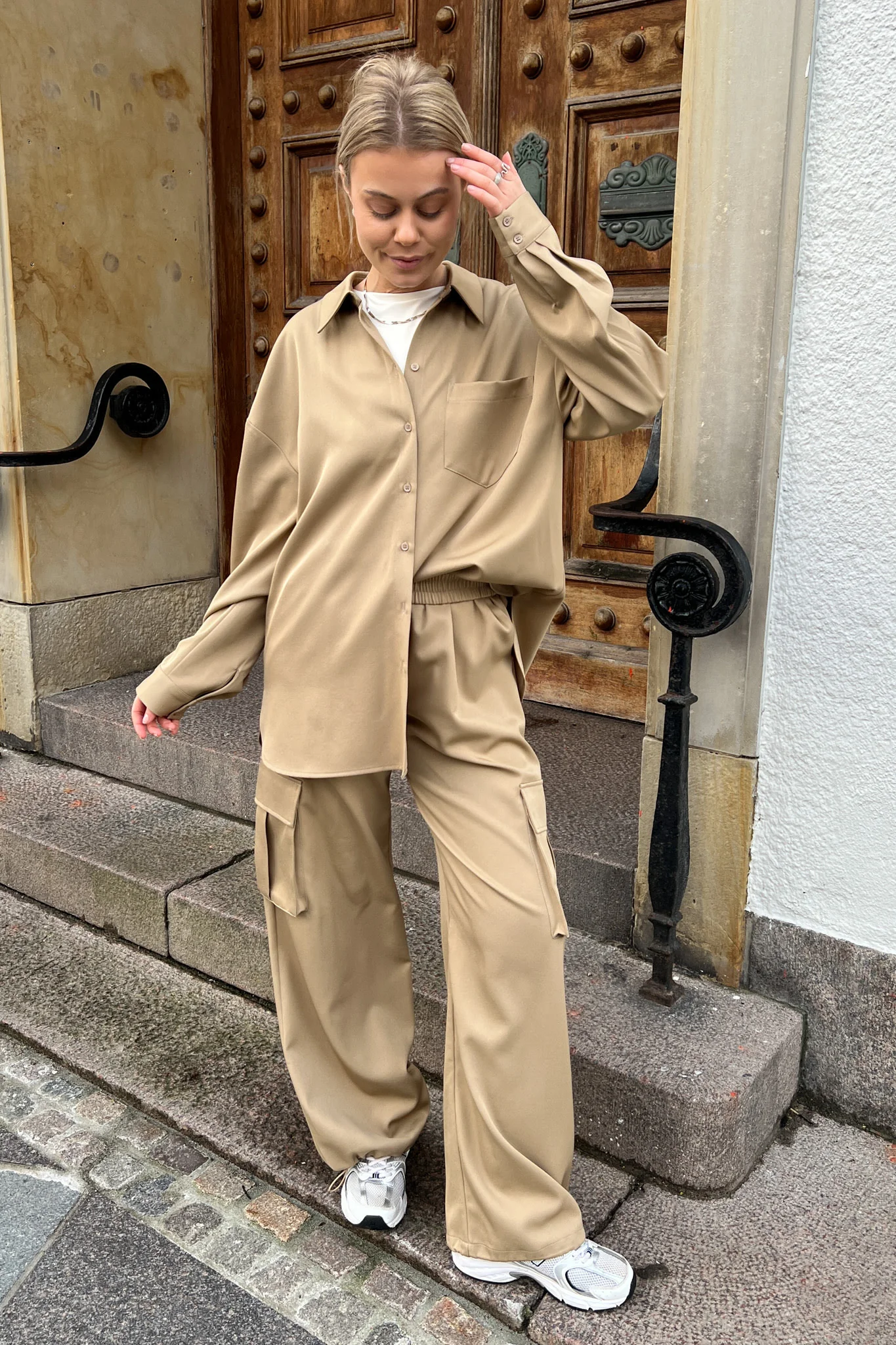LivaIC Cargo Pants - Warm Beige - Image 3