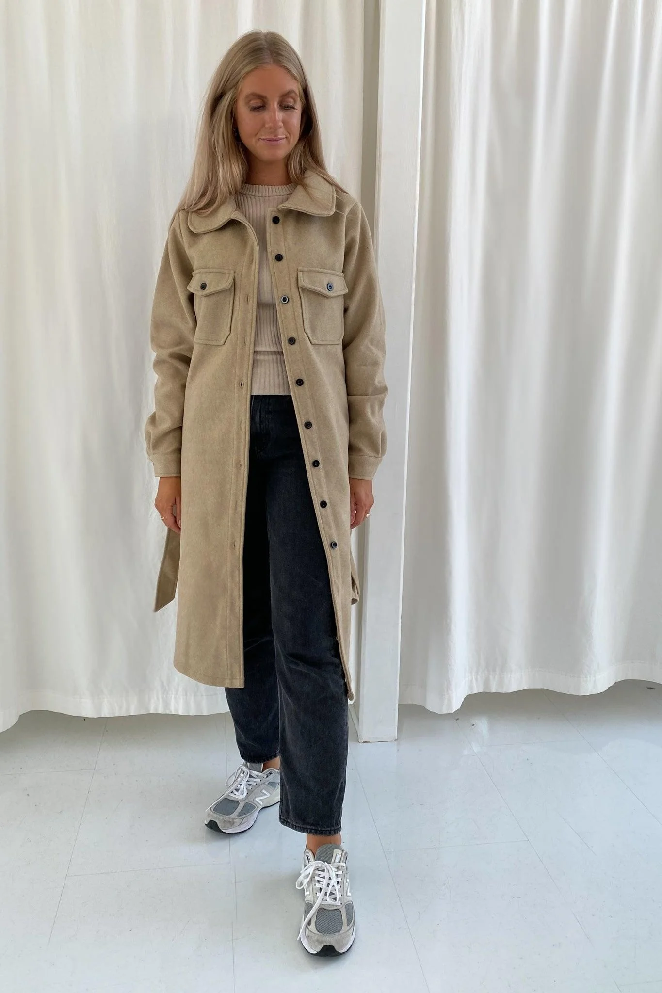 Lang Emmy Jakke - Camel - Image 3
