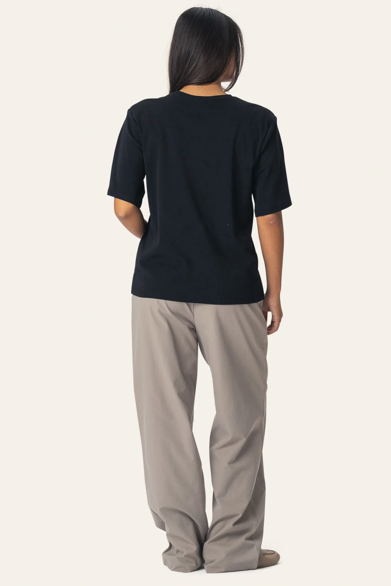 MarieIC Tshirt - Black - Image 3
