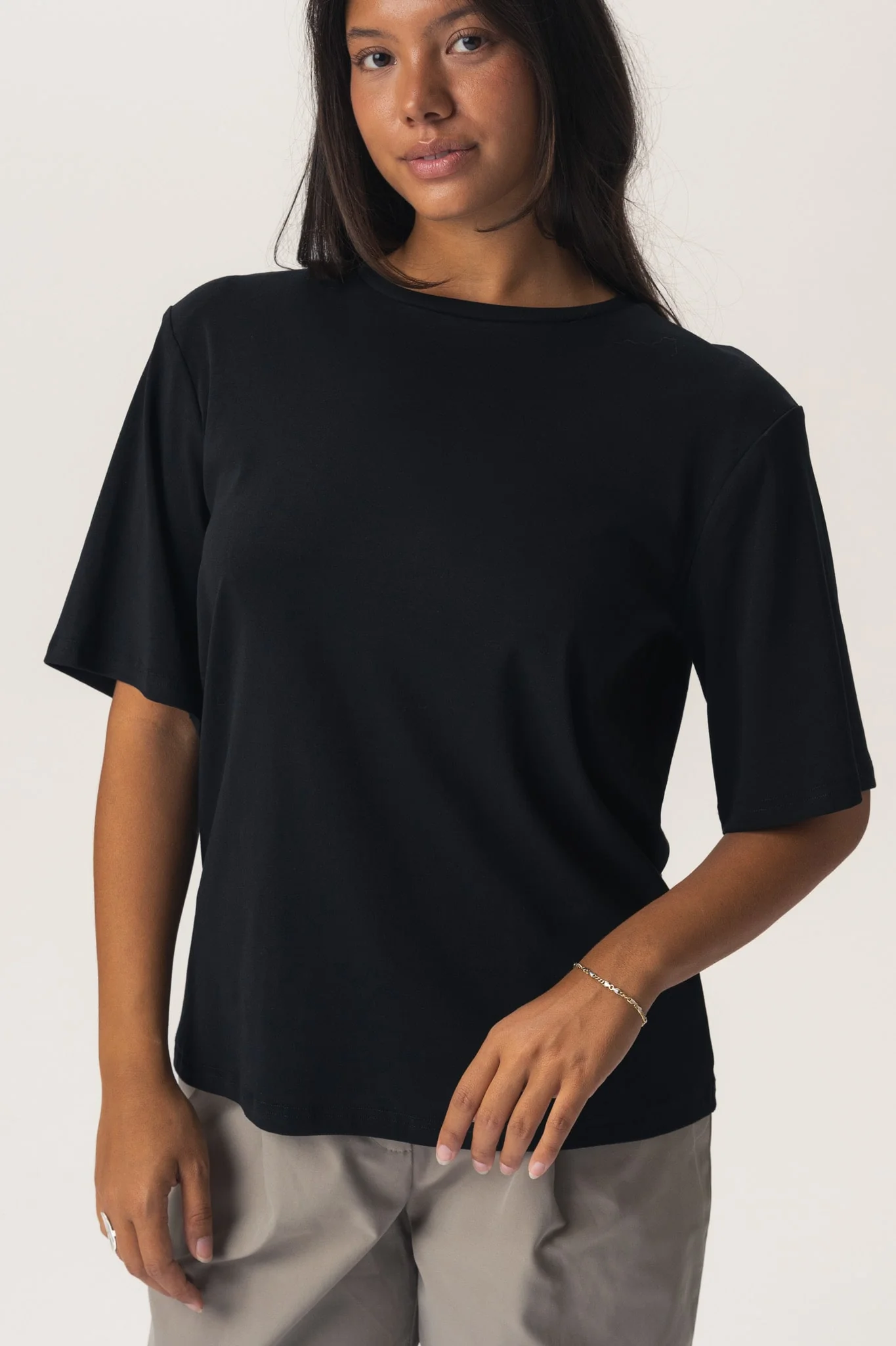 MarieIC Tshirt - Black - Image 6