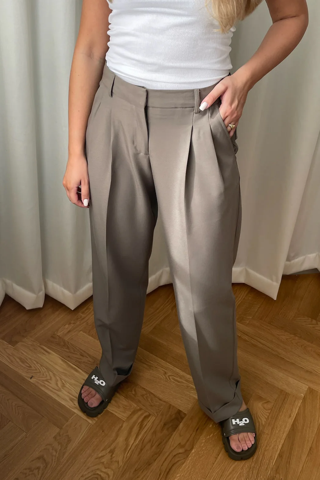 JXMary Regular Pleated MW Pant - Brindle - Image 3