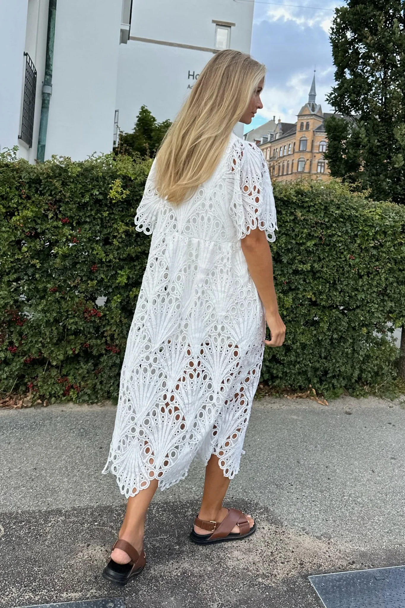 MeliaIC Midi Lace Dress - White - Image 5