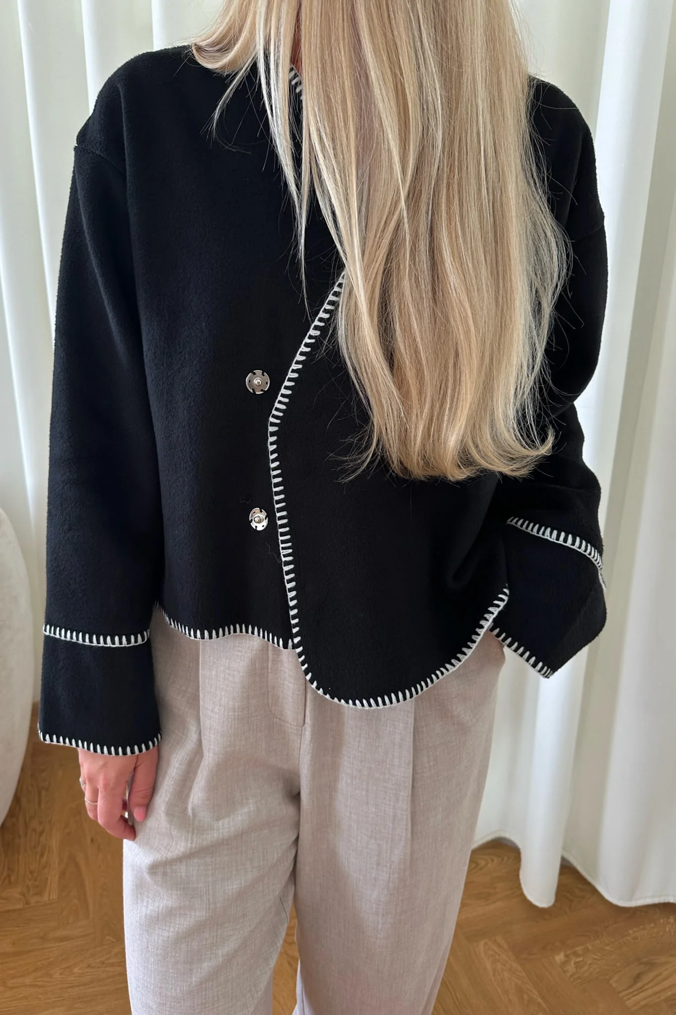 MellieIC Contrast Stitching Jacket - Black - Image 12