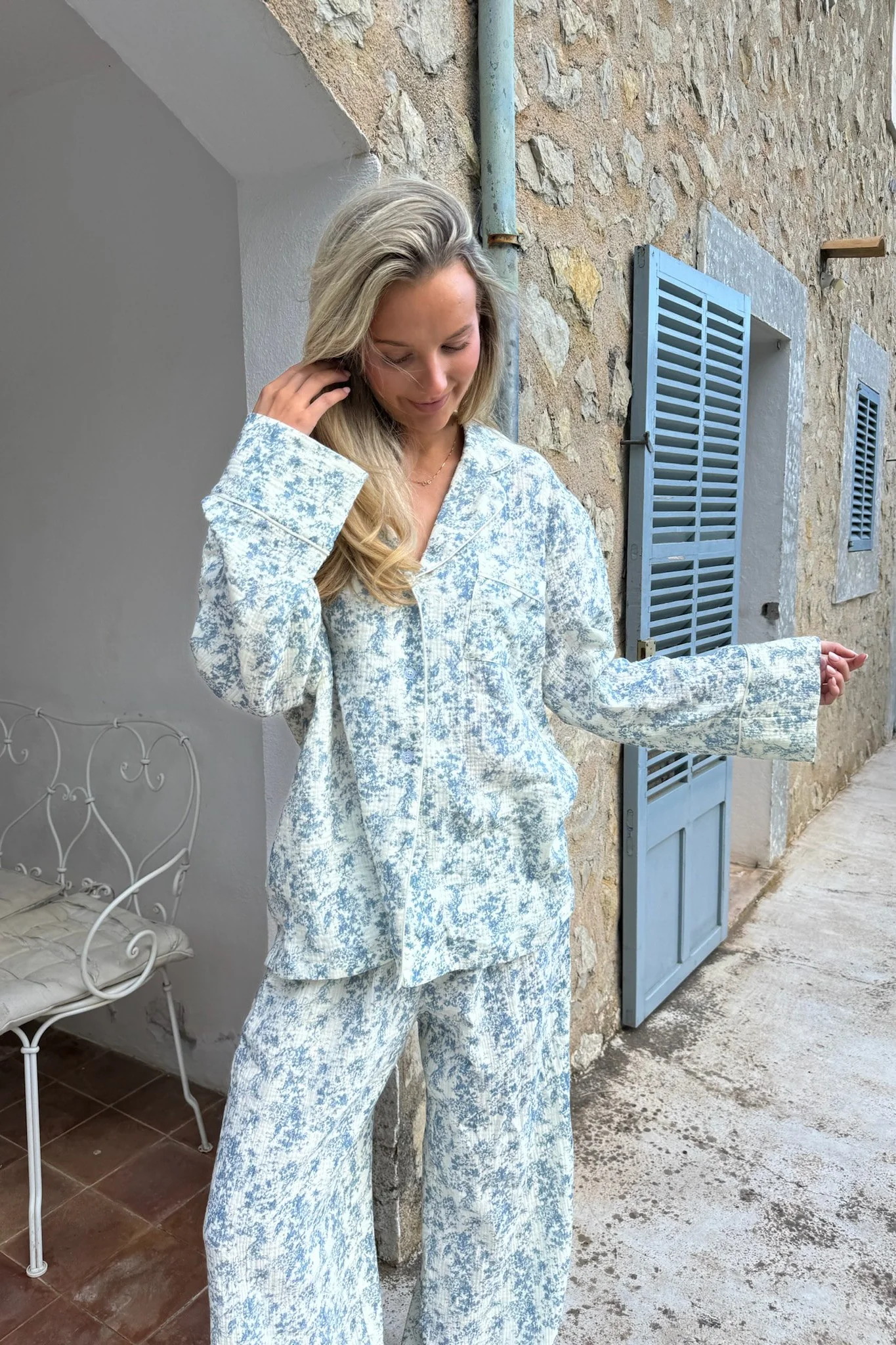 NajaIC Shirt - White Blue Print - Image 5