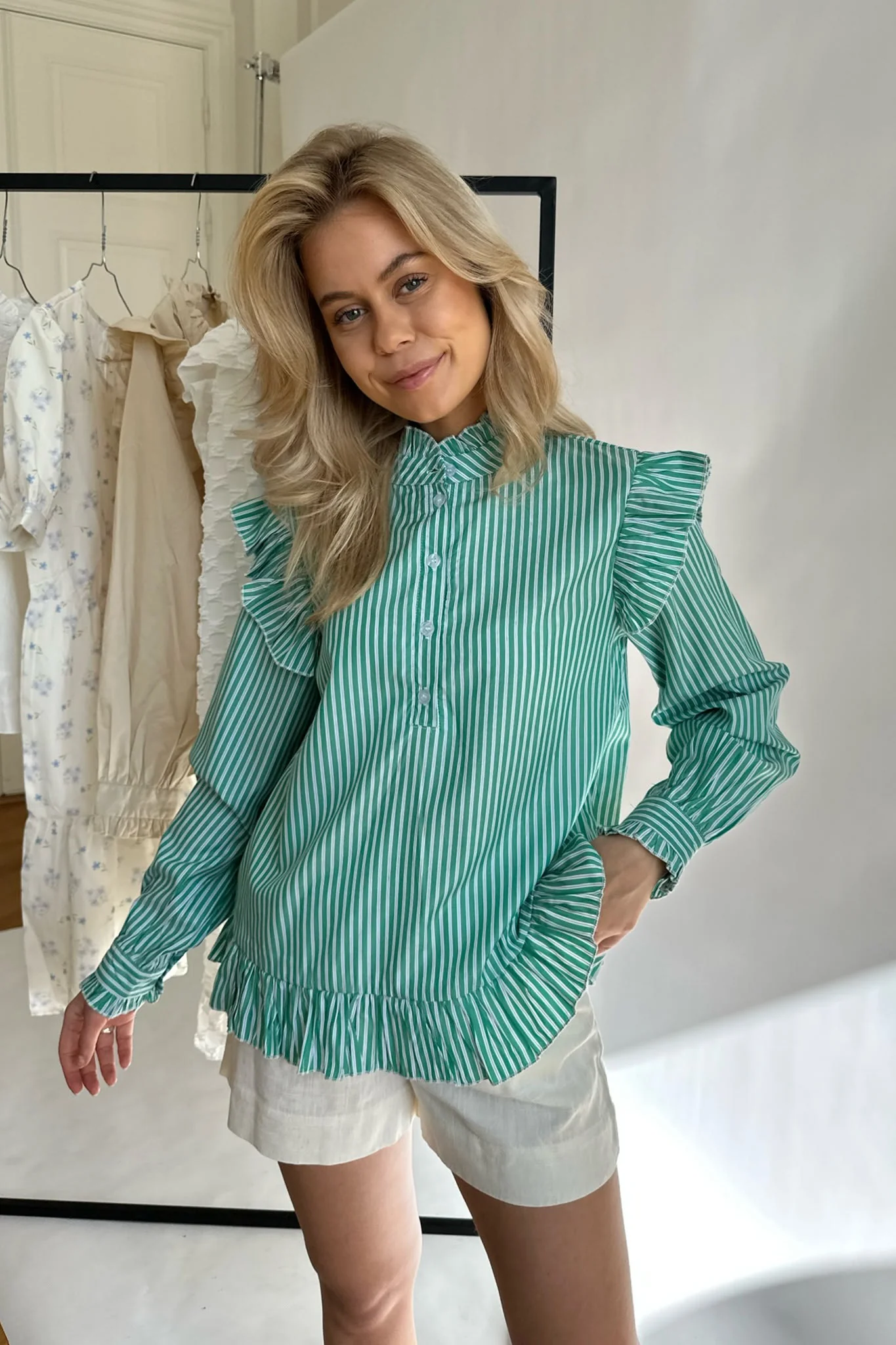 NunaIC Shirt - Green White Stripes