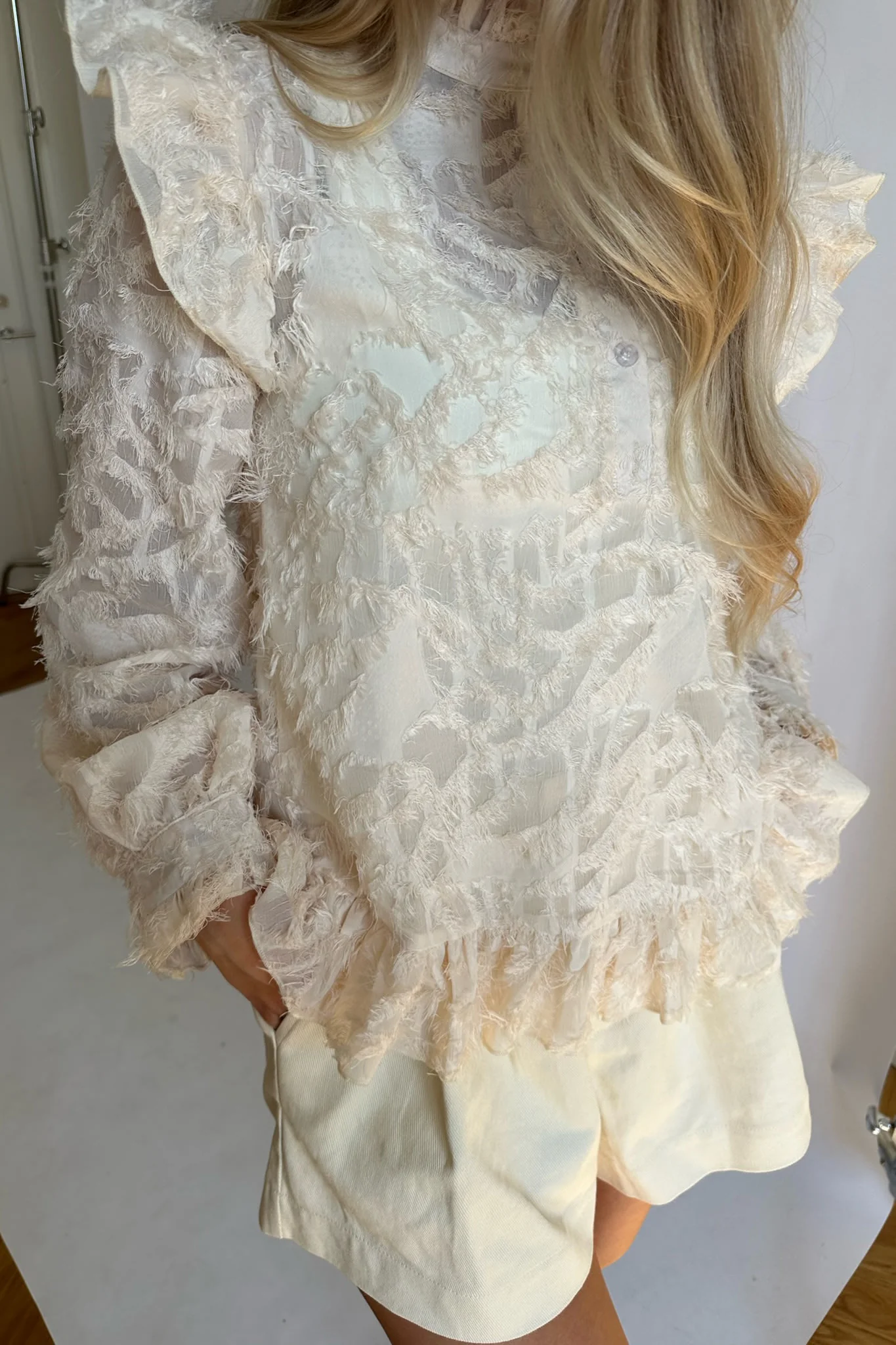 NunaIC Shirt - Feathery Beige - Image 7