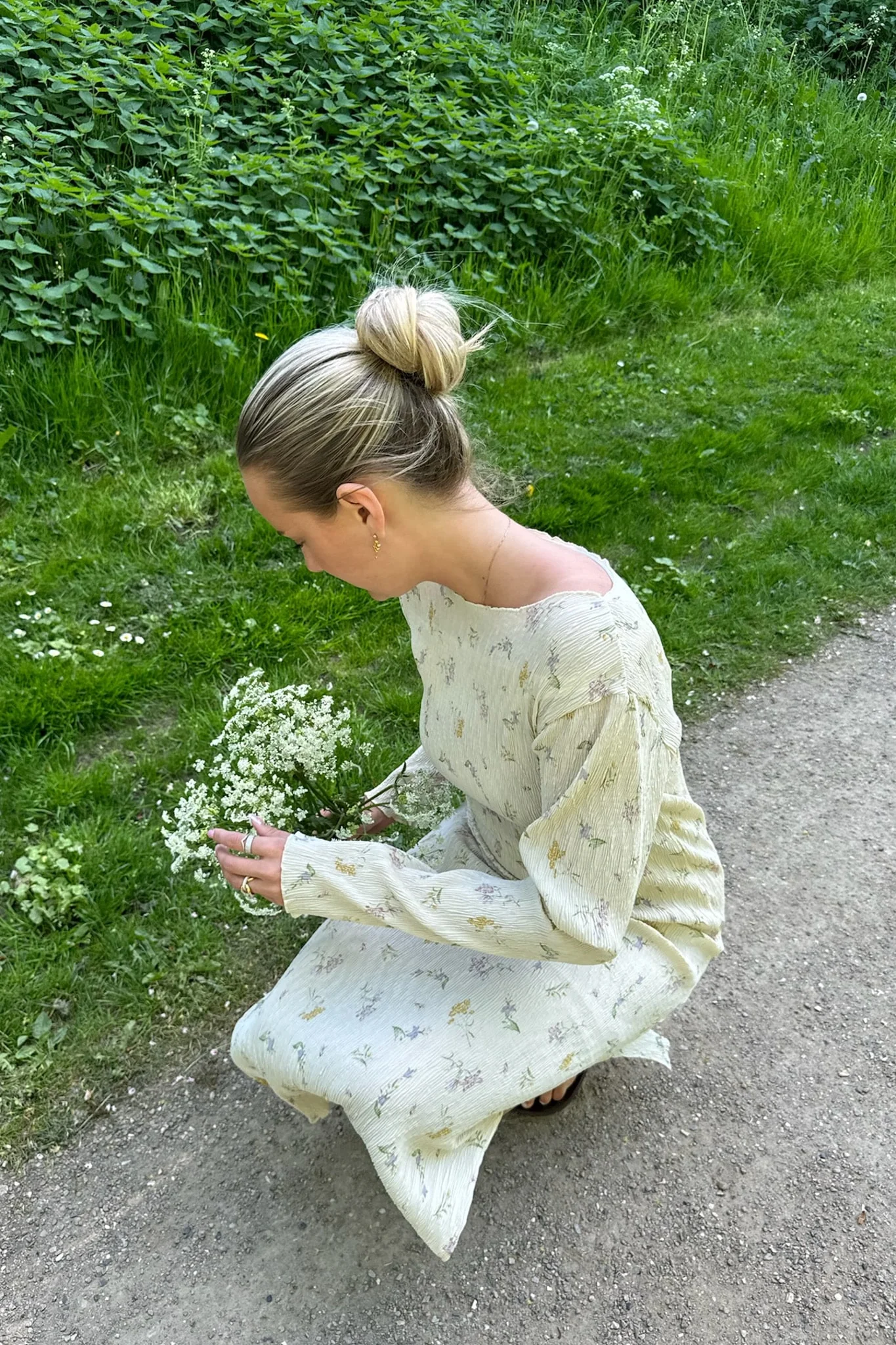 OdaIC Dress - Creme Flower Print