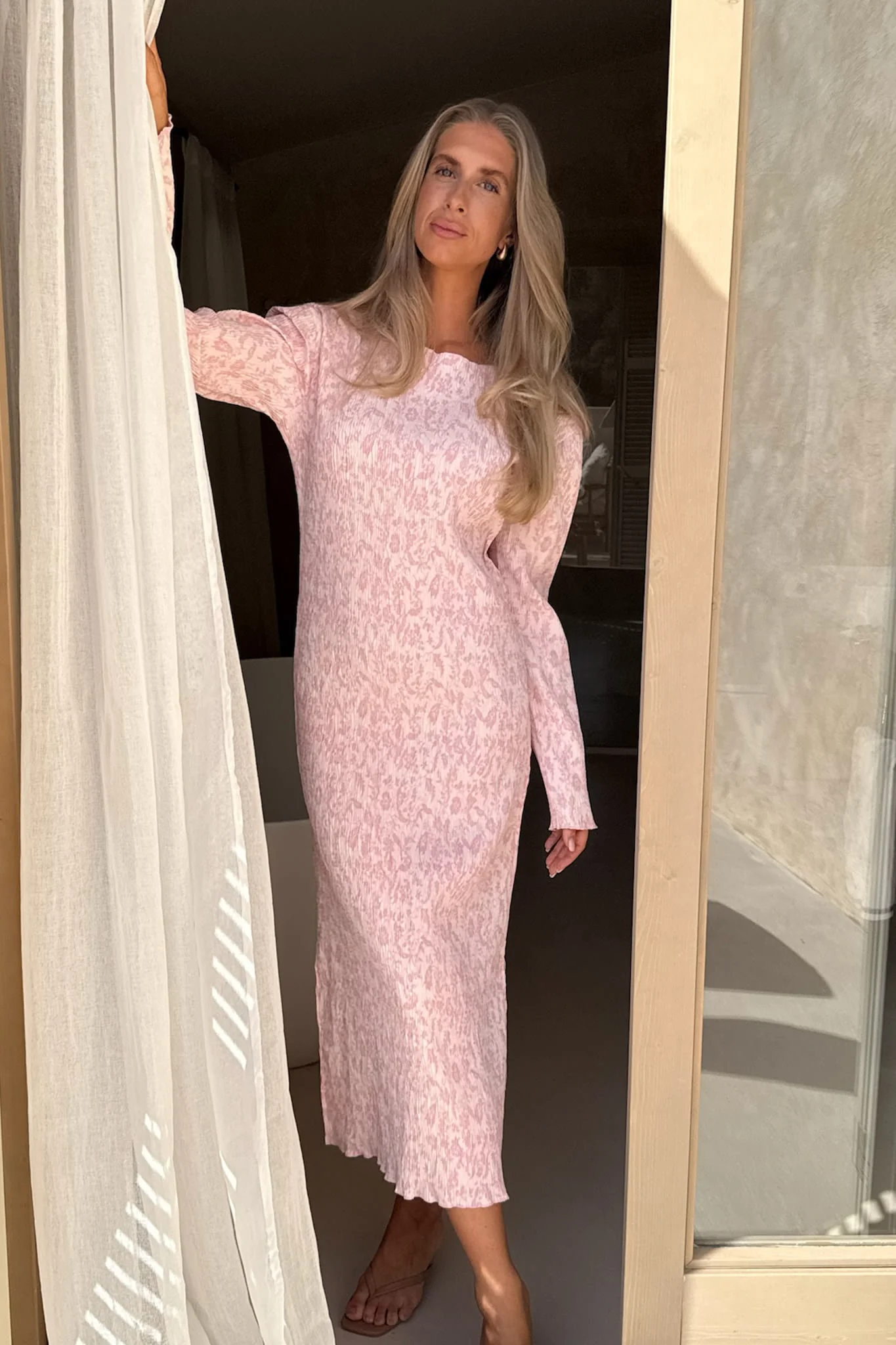 OdaIC Dress - Light Pink Floral - Image 3
