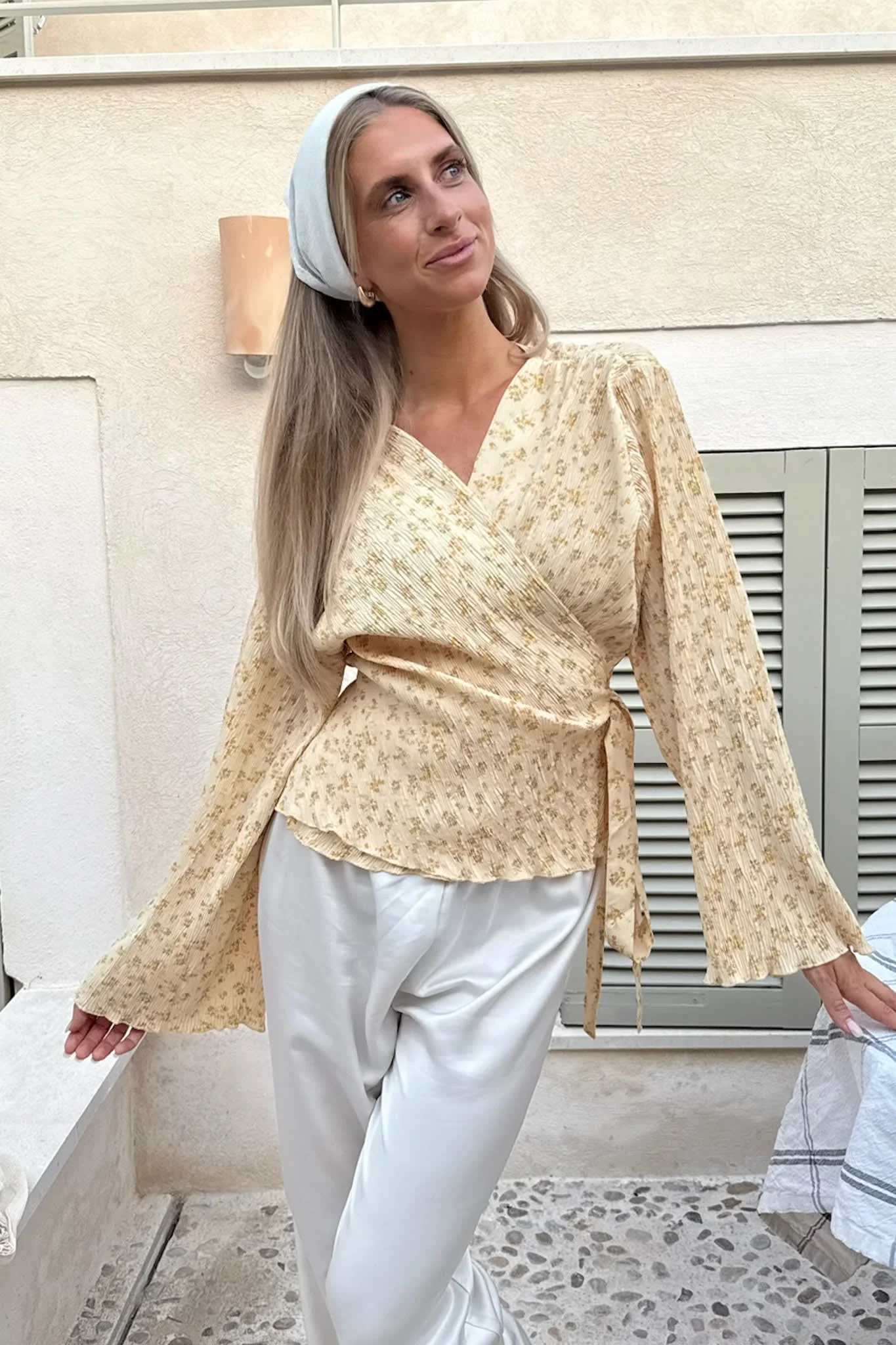 OfeliaIC Wrap Shirt - Yellow Flower Print