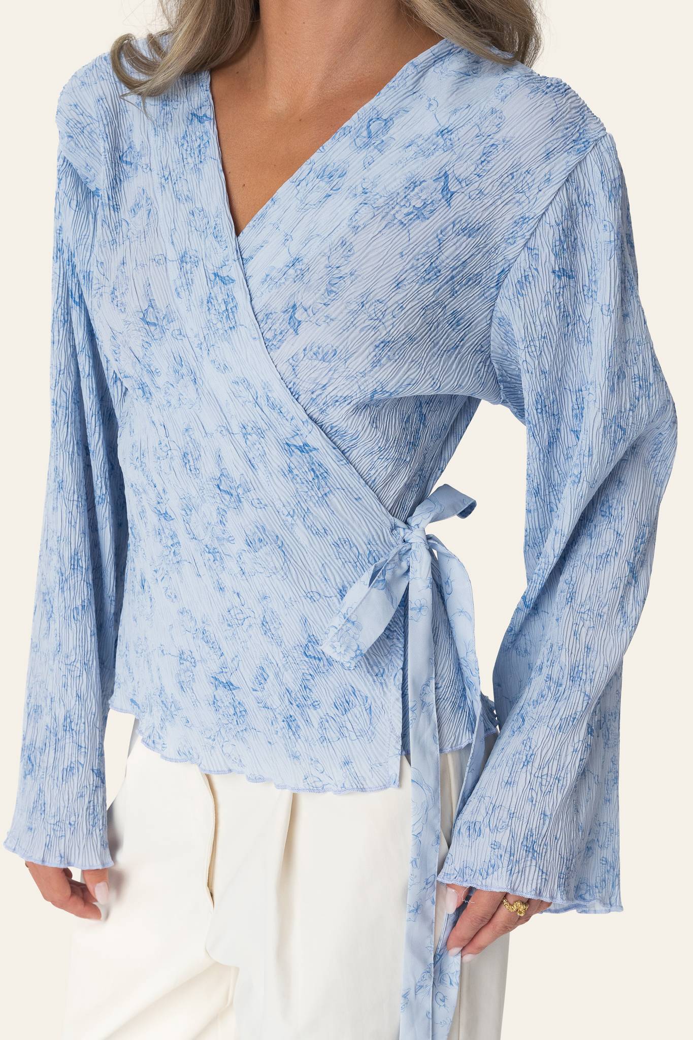 OfeliaIC Wrap Shirt - Soft Blue Blossom - Image 2