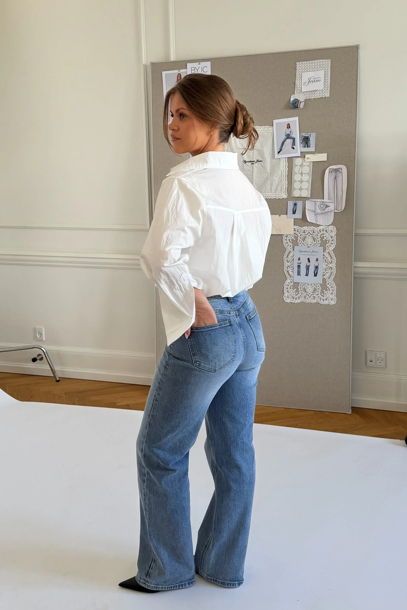 SignatureIC Jeans - Medium Blue Denim - Image 2