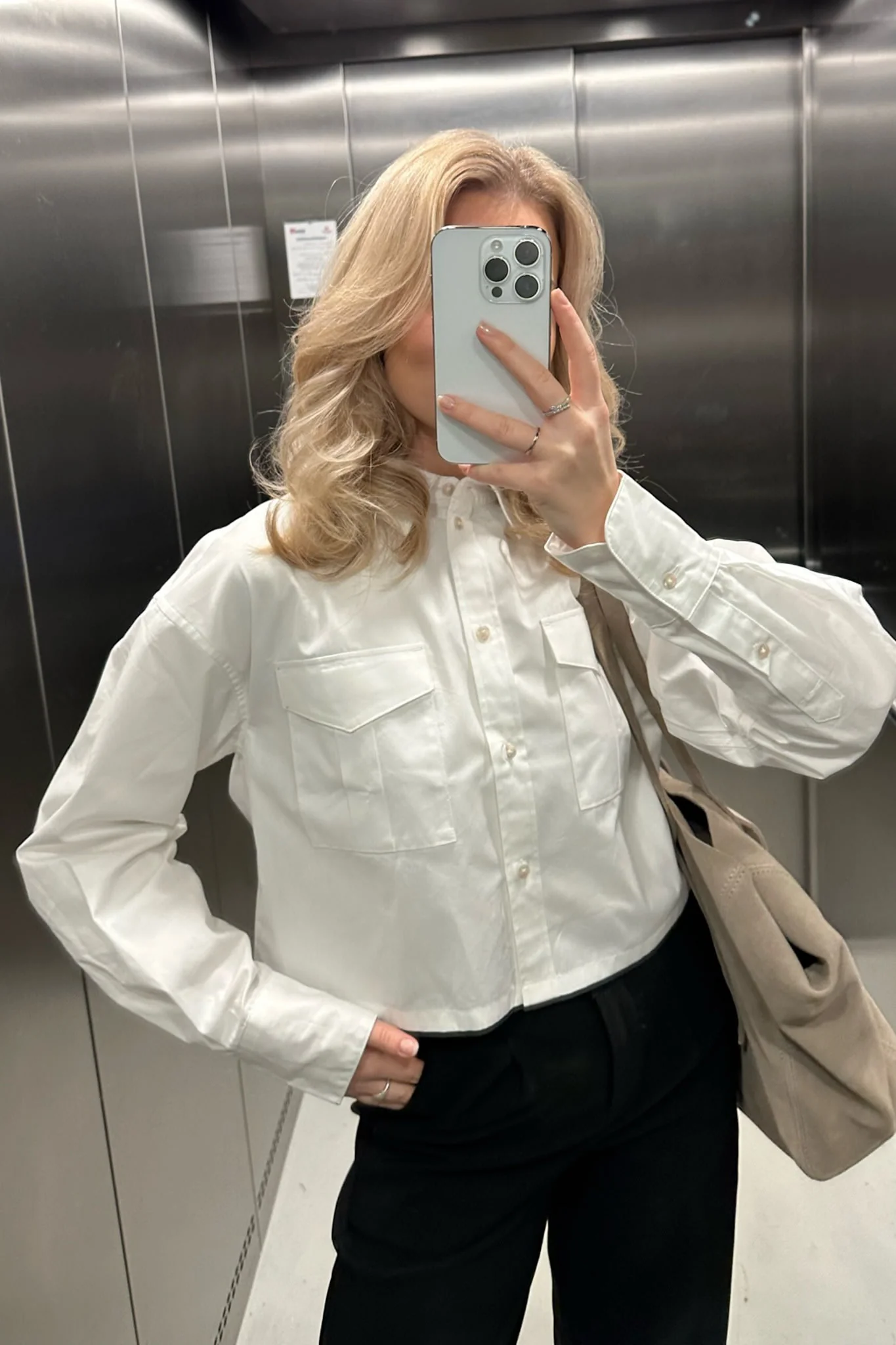 JXSolly 2 Pocket Poplin LS Cropped Shirt - White