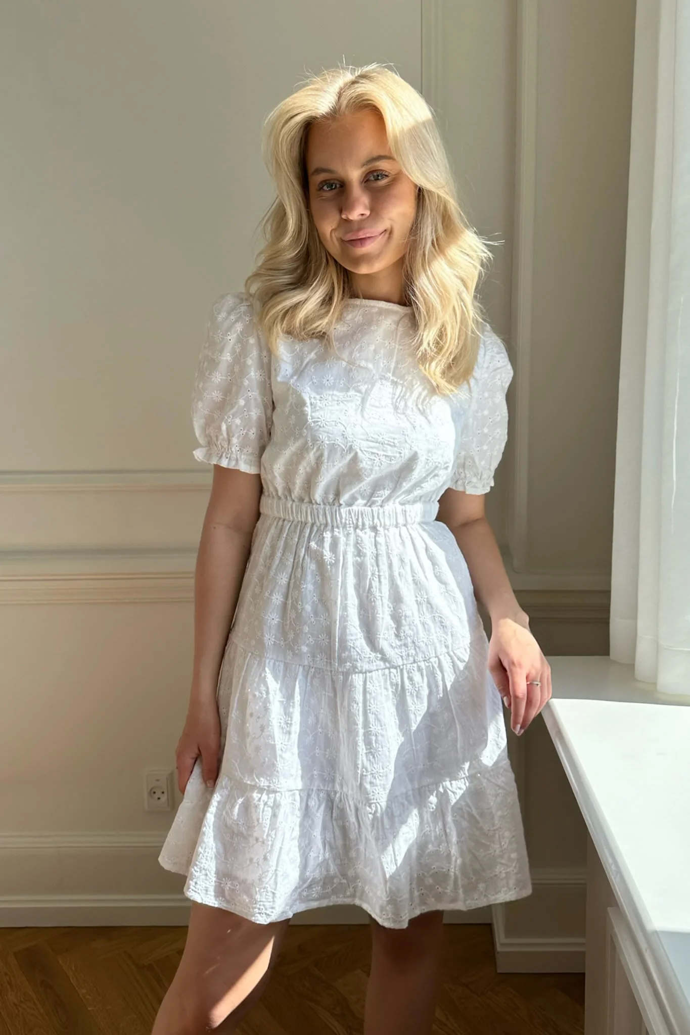 NMSommer SS Broderi Dress - Snow White - Image 4