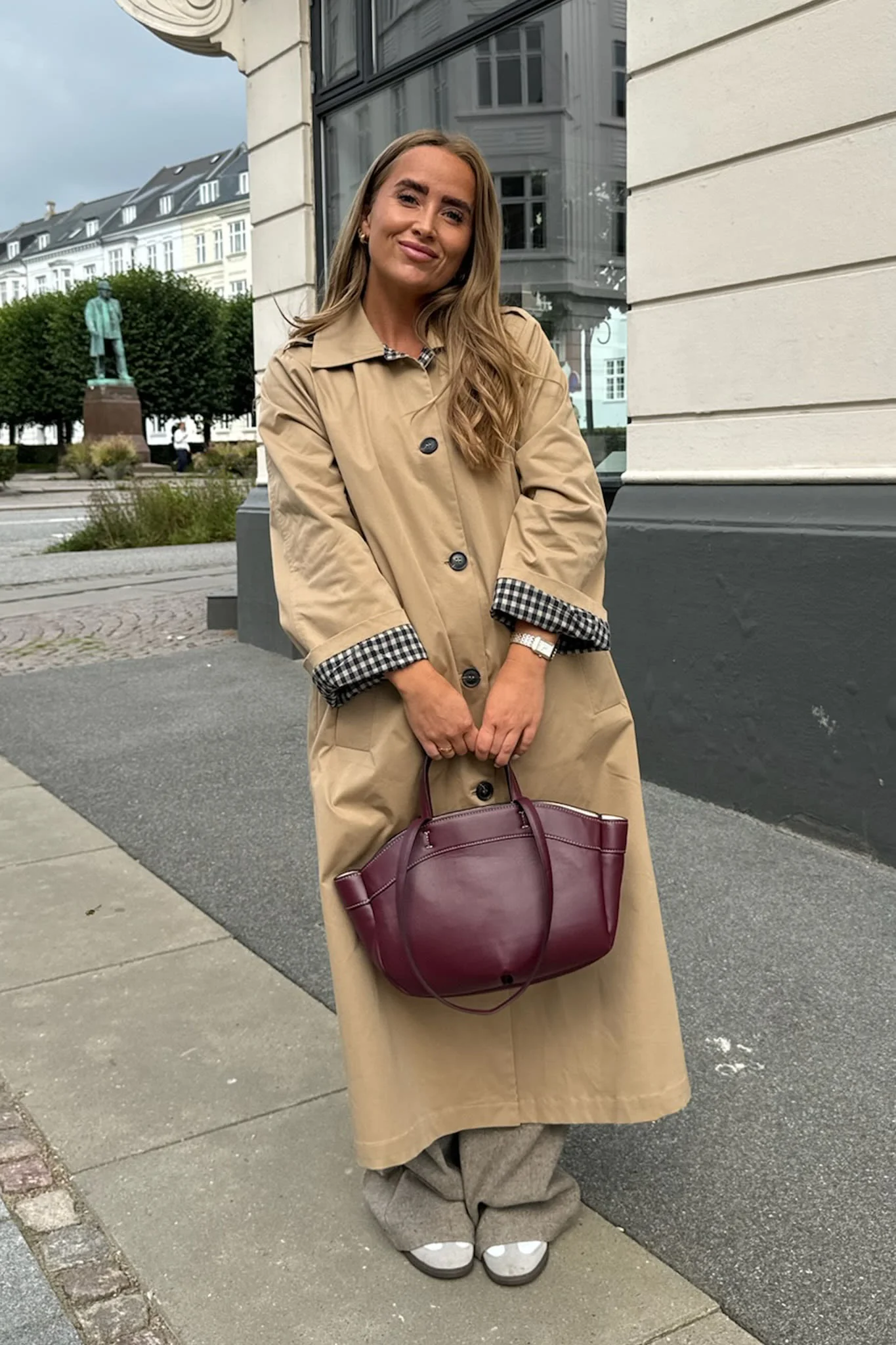 ViolaIC Trenchcoat - Beige W. Checks - Image 4